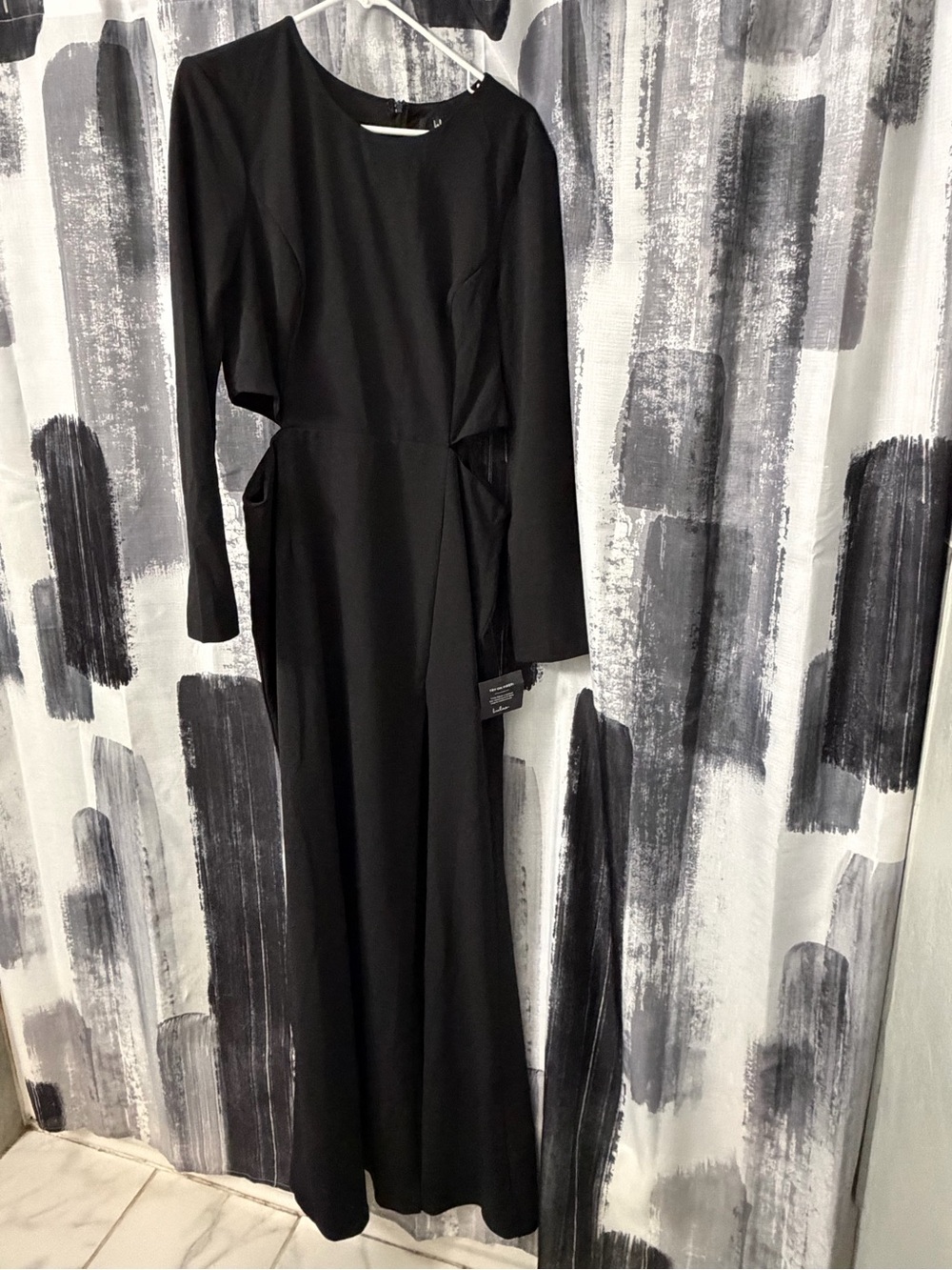 Lulu's Black Long-Sleeve Cutout Maxi Dress
